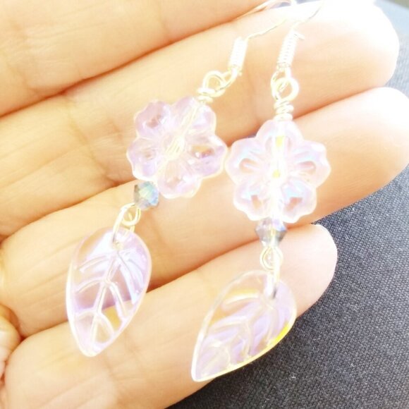 Is it Winter Yet??? Iridescent Glowing Shimmering Flower + Leaf Dangle Earrings - Picture 4 of 9